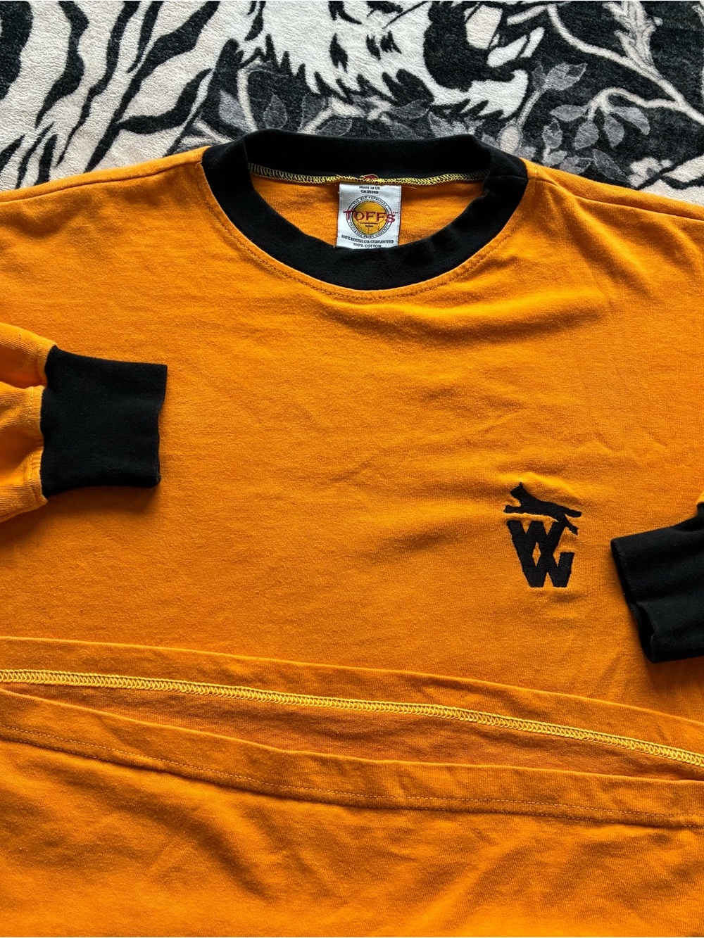 008 - WOLVERHAMPTON WANDERERS FC RETRO LONG SLEEVE SOCCER FOOTBALL JERSEY